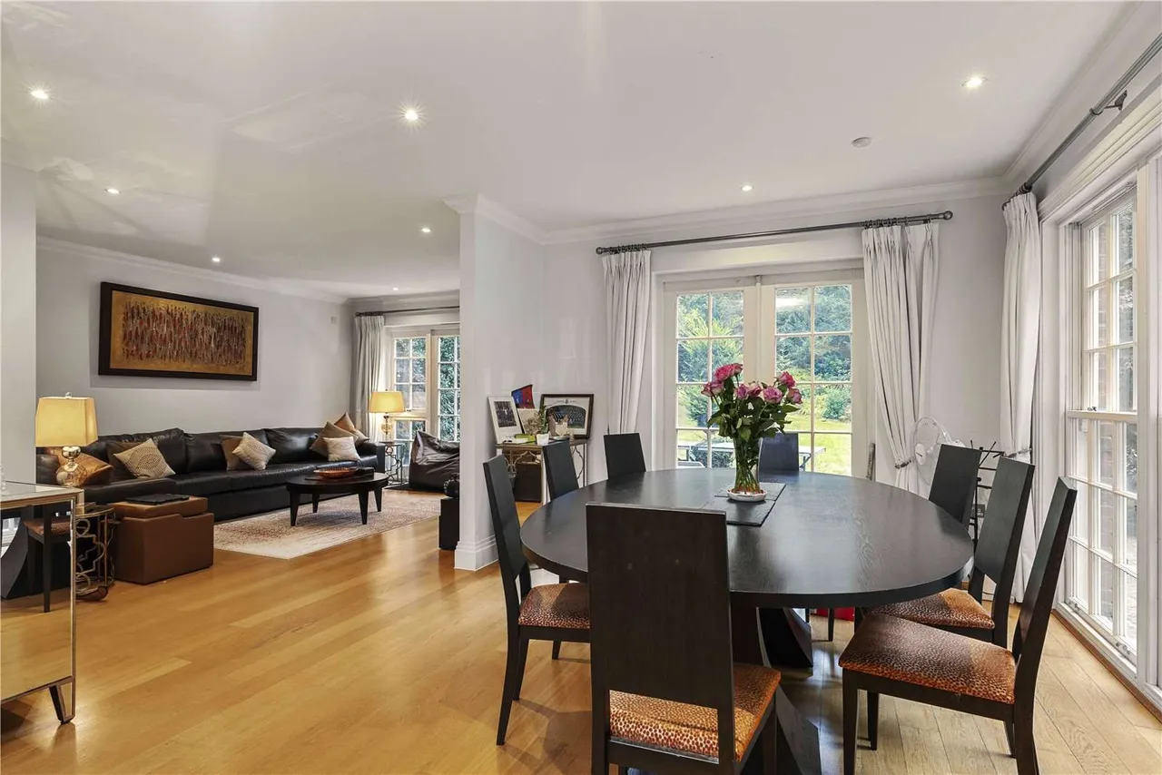 Ashwood Place, Sunningdale, Berkshire, SL5 9ND, photo 5