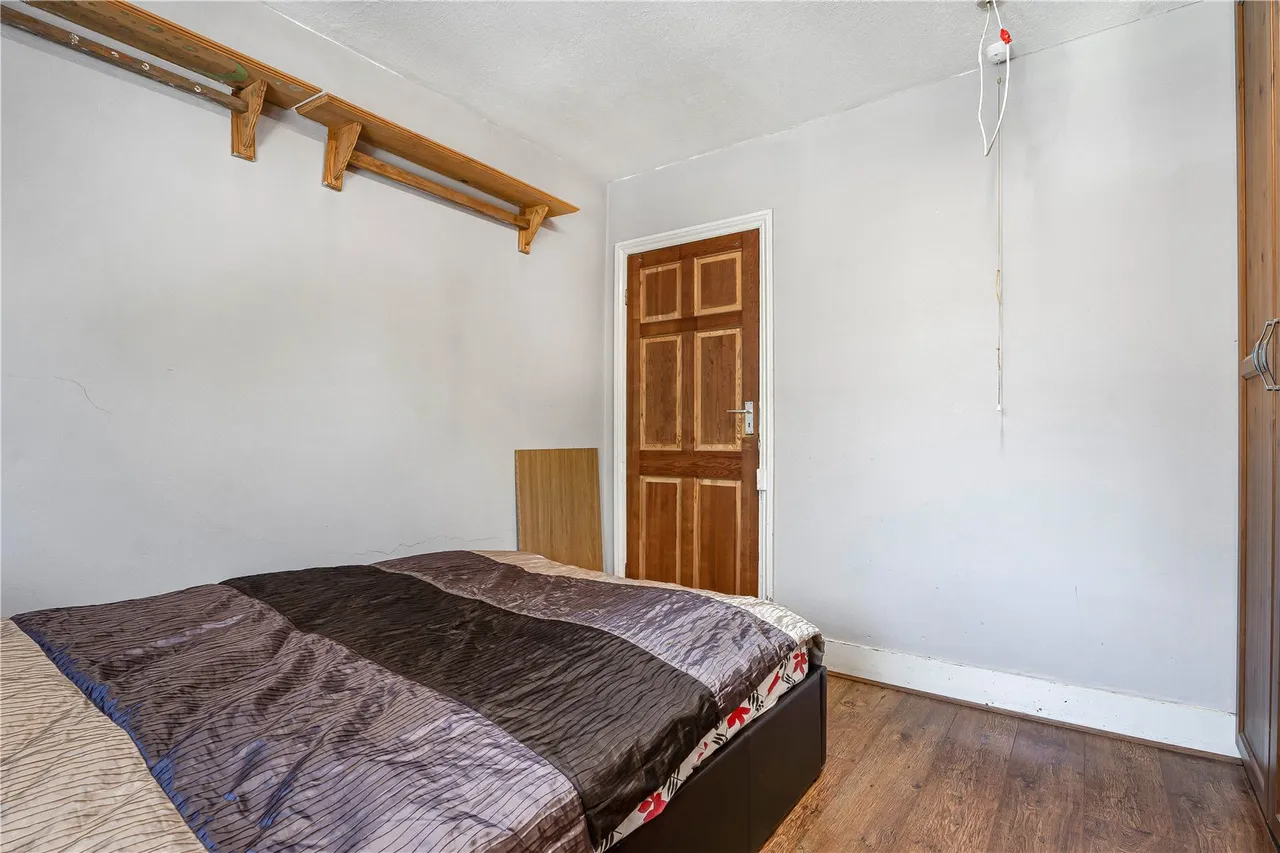 Grove Road, Hounslow, TW3, photo 23
