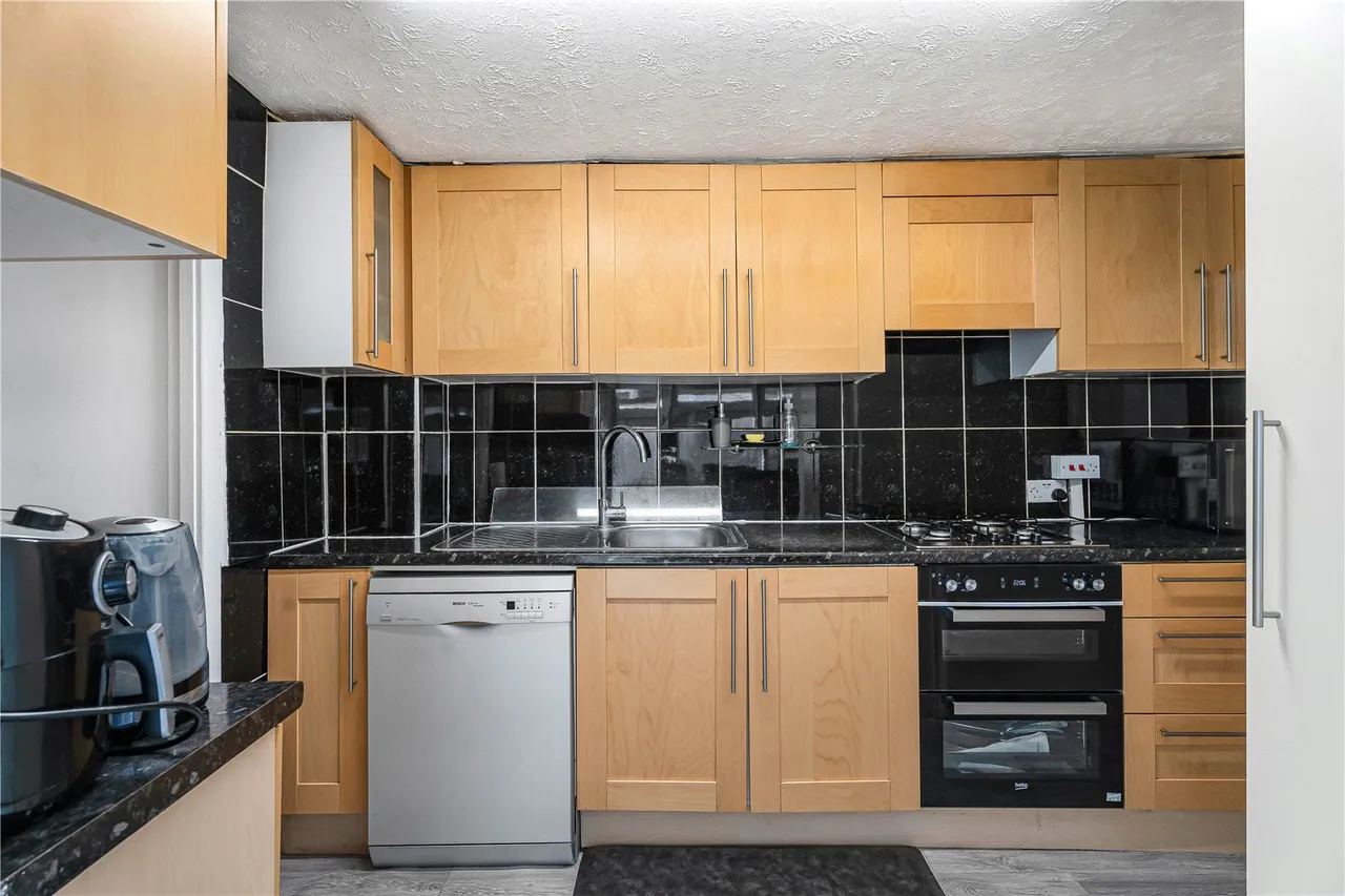 Grove Road, Hounslow, TW3, photo 12