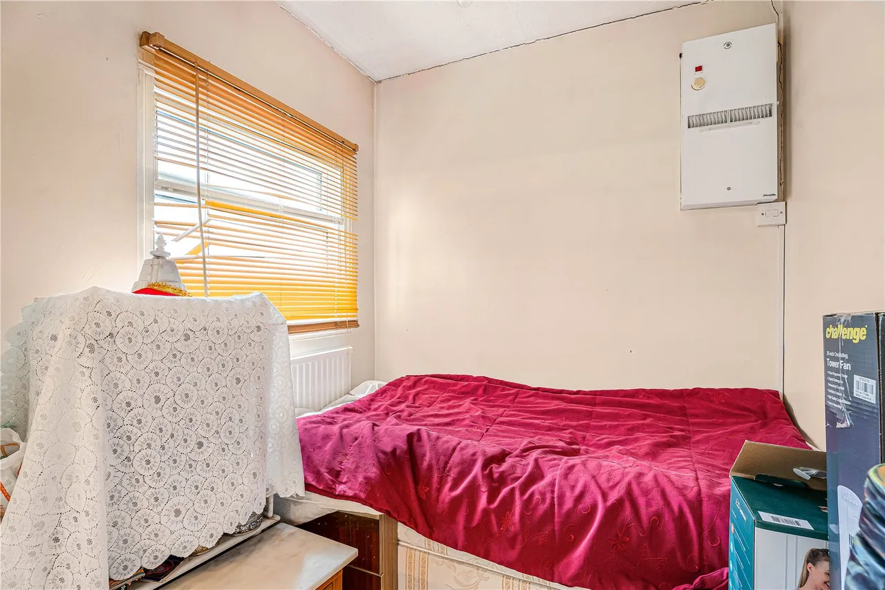 Grove Road, Hounslow, TW3, photo 19