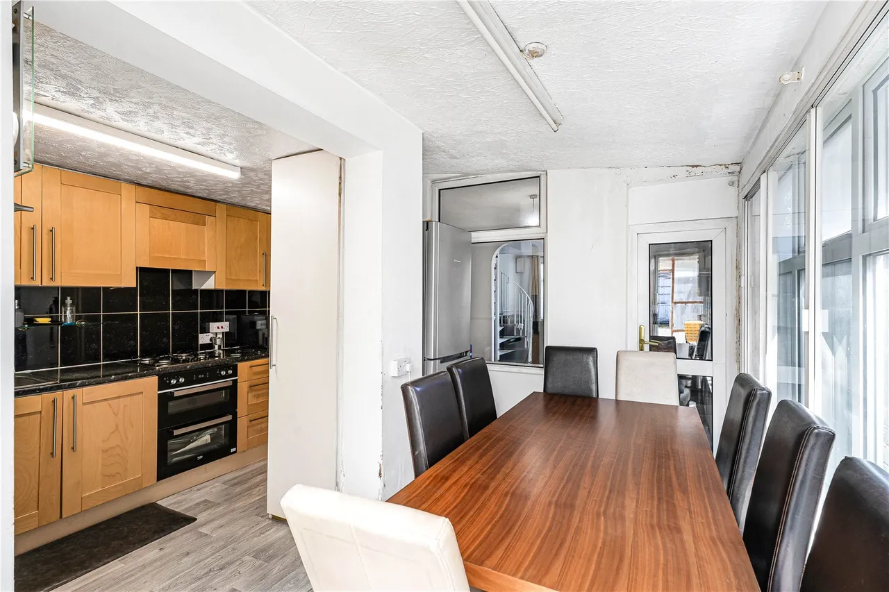 Grove Road, Hounslow, TW3, photo 16