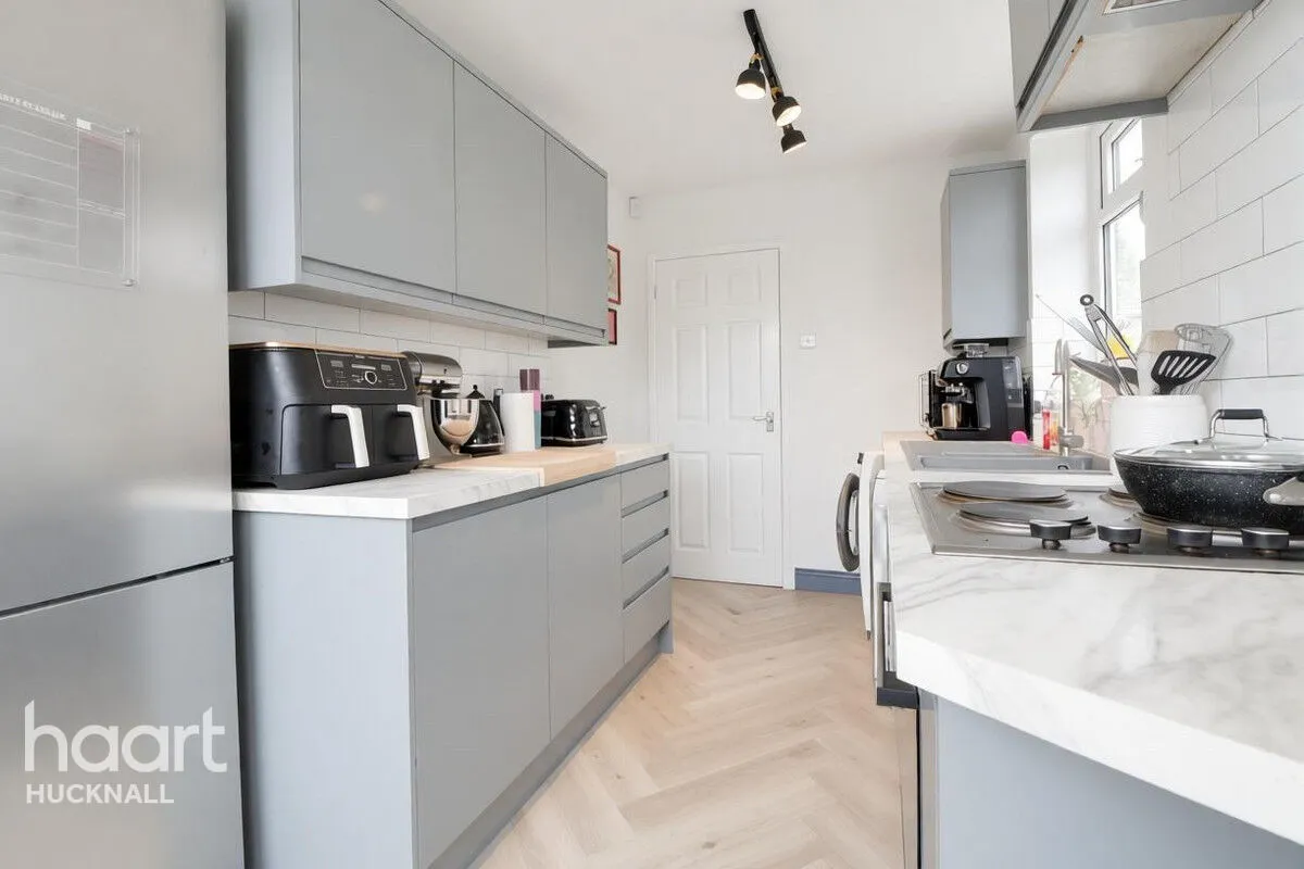 Grange View, Nottingham, NG16, photo 5