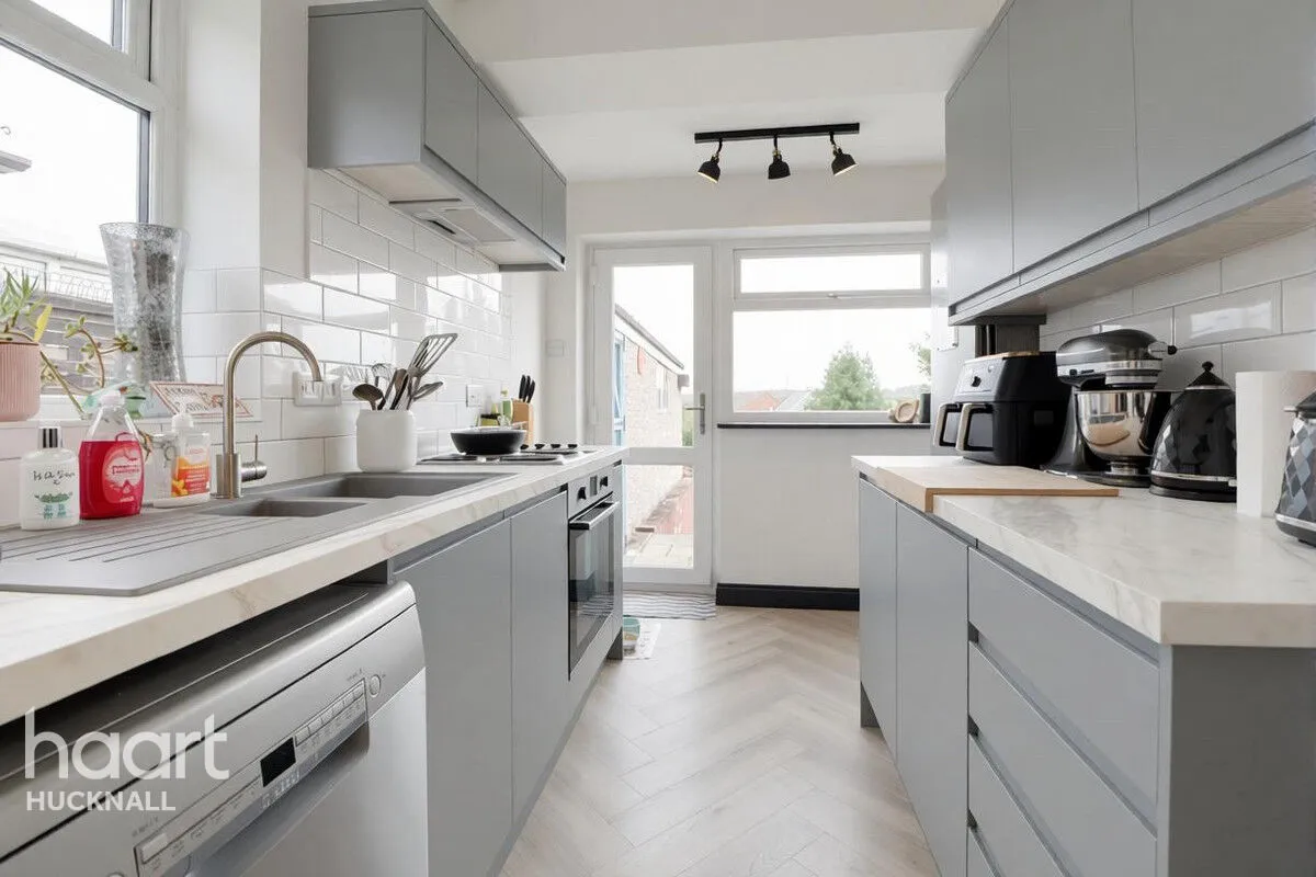 Grange View, Nottingham, NG16, photo 6