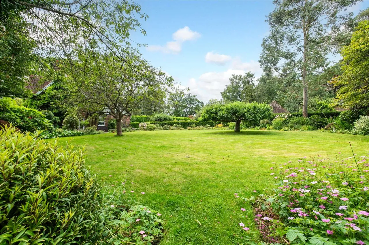 Hildenborough Road, Leigh, Tonbridge, Kent, TN11 8RE, photo 11