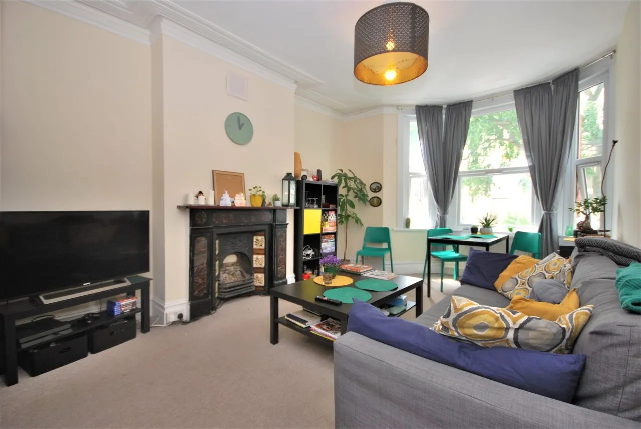 Holmdene Avenue, Herne Hill, SE24, photo 2