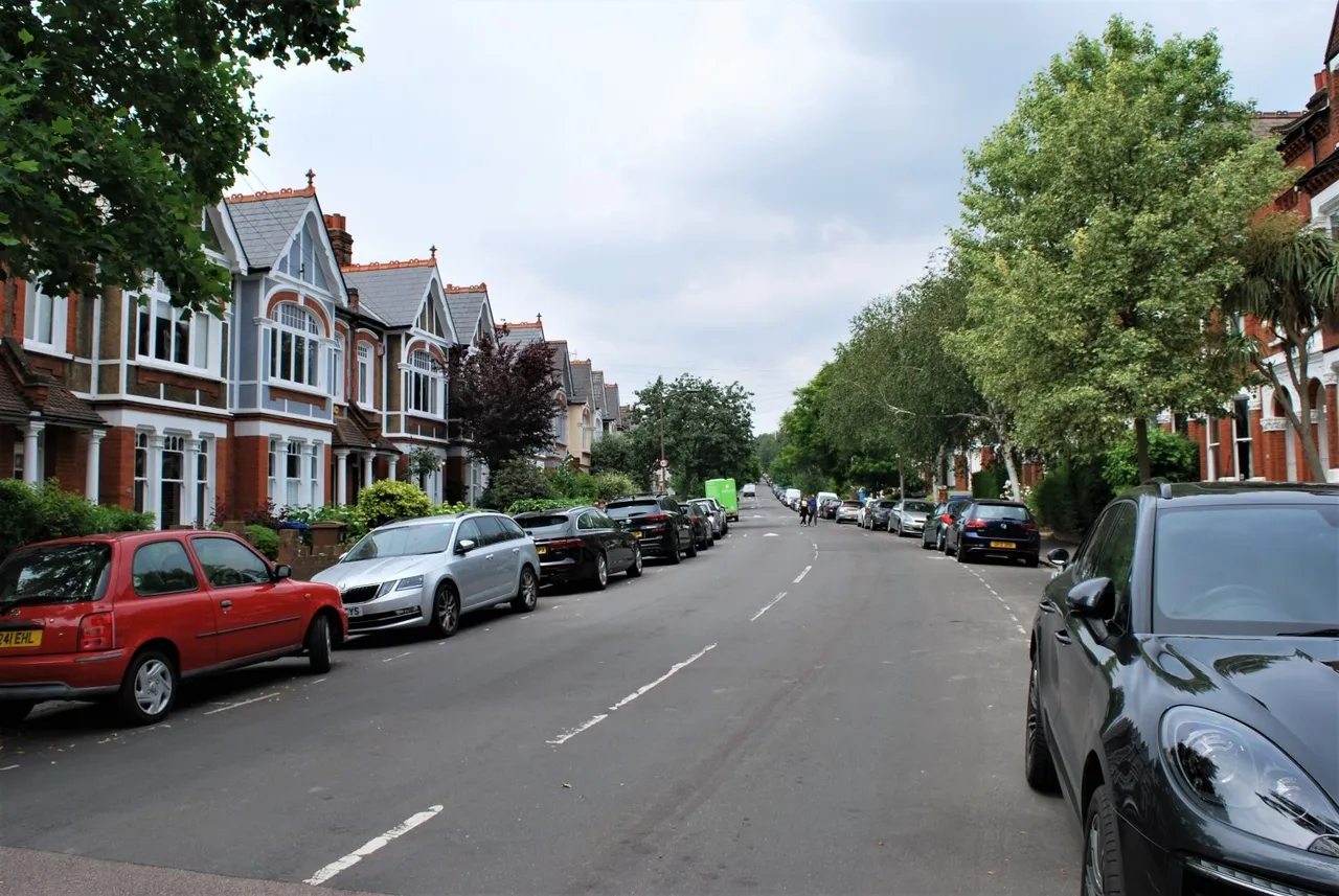 Holmdene Avenue, Herne Hill, SE24, photo 9