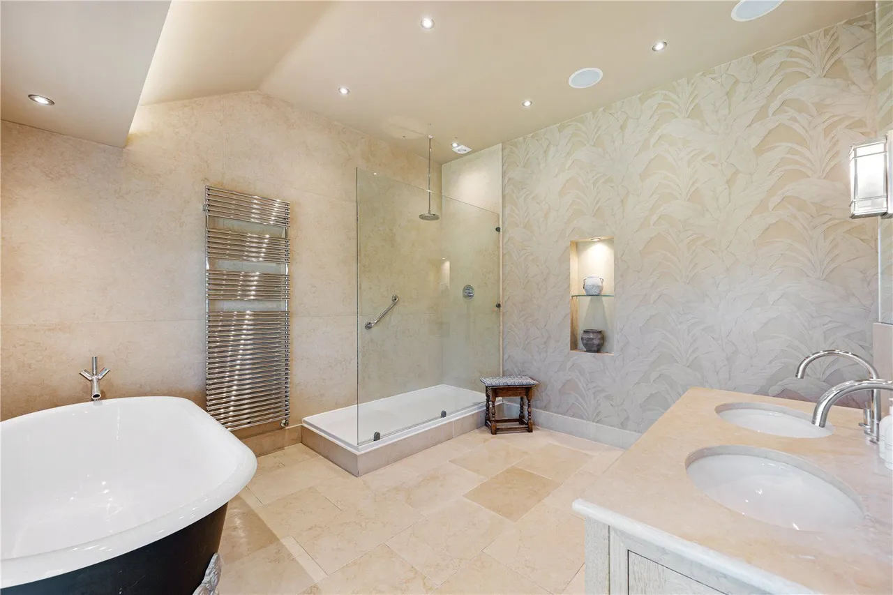 Ribchester Road, Clayton Le Dale, BB1, photo 41