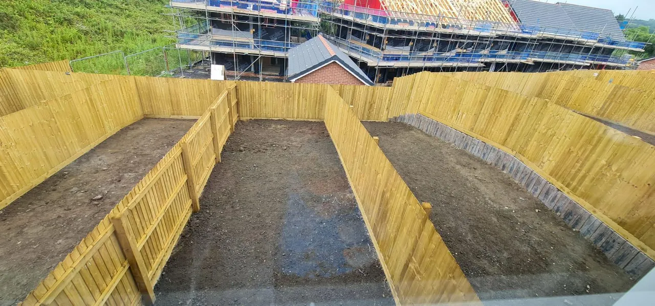 Heol Cae Pownd LLANELLI, SA14, photo 2
