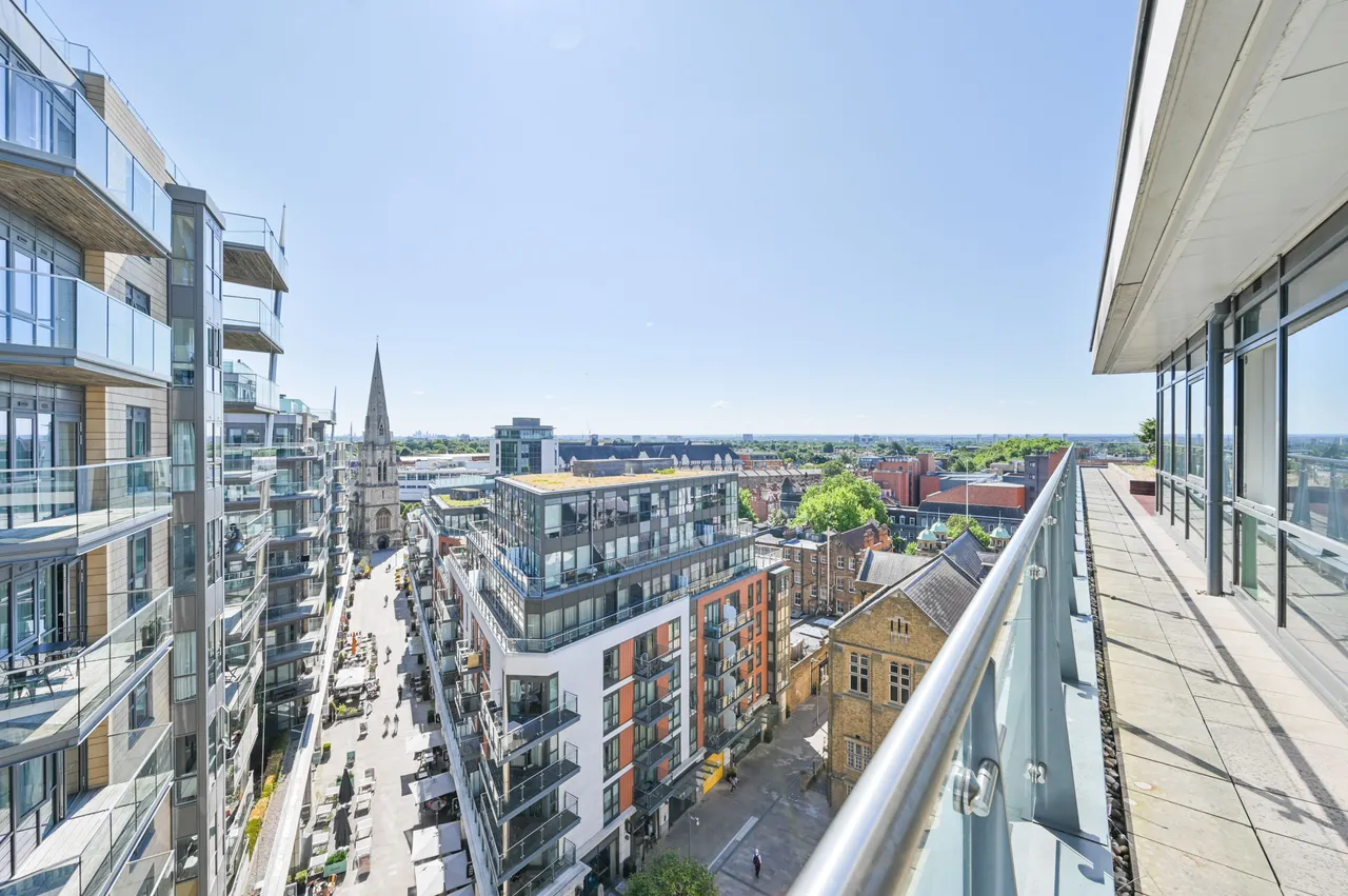 150 Belgravia House, Dickens Yard, Longfield Avenue, London, photo 5