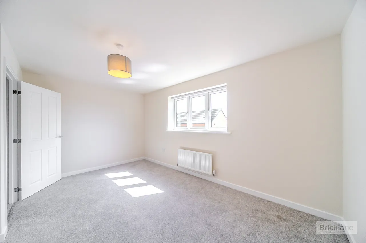 Bronte Avenue, MK4, photo 5