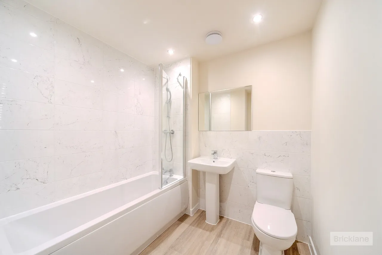 Bronte Avenue, MK4, photo 7