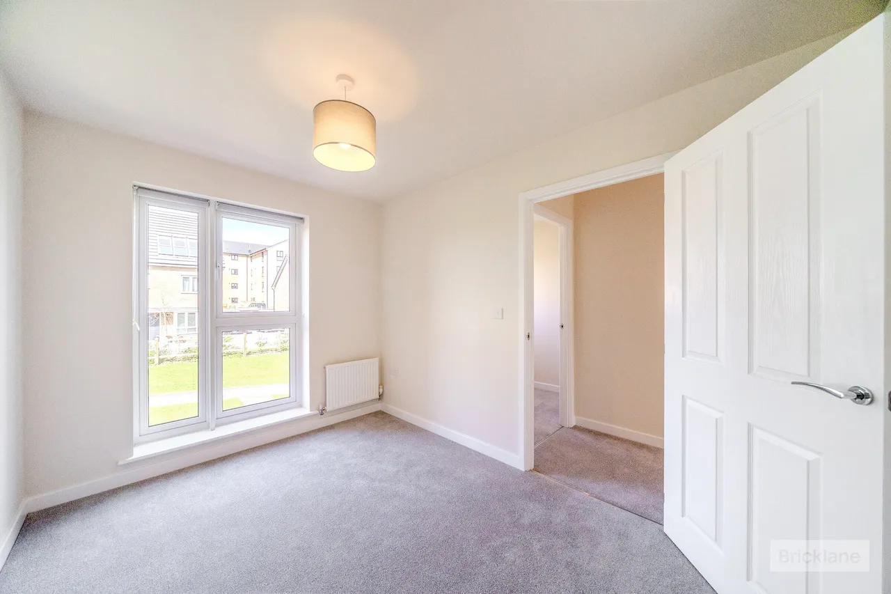Bronte Avenue, MK4, photo 6