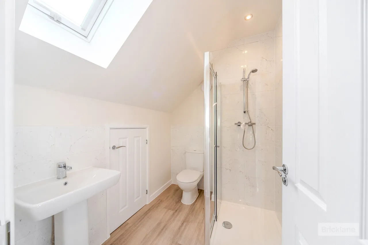 Bronte Avenue, MK4, photo 8