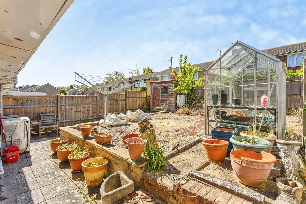 Northlands Avenue, Haywards Heath, photo 11
