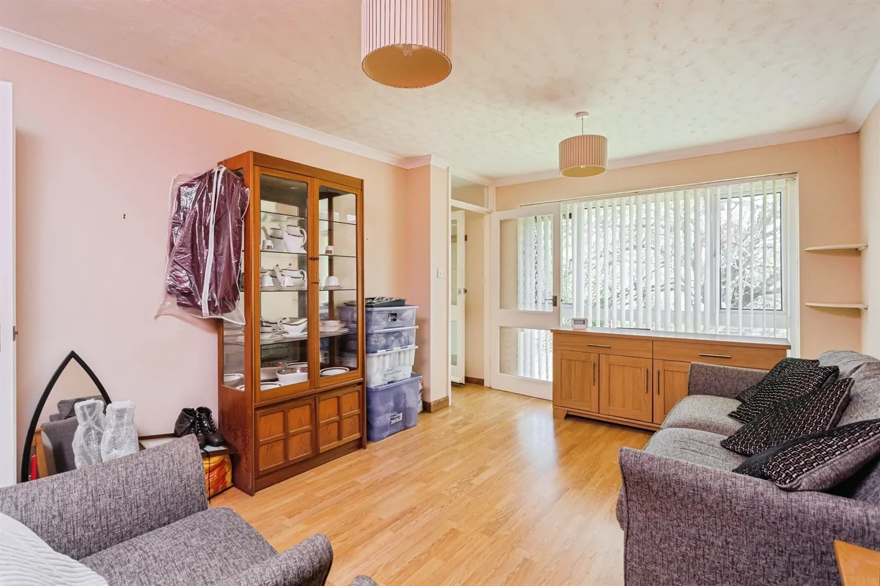 Northlands Avenue, Haywards Heath, photo 6