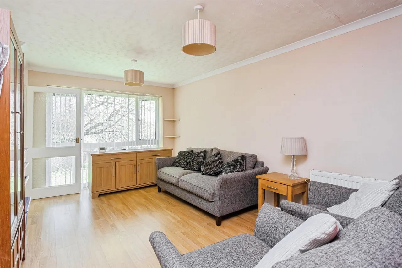 Northlands Avenue, Haywards Heath, photo 5