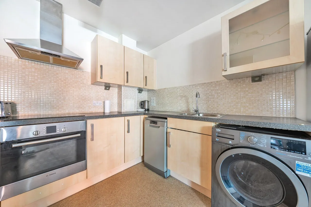 Oakwood Close, SE13, photo 6
