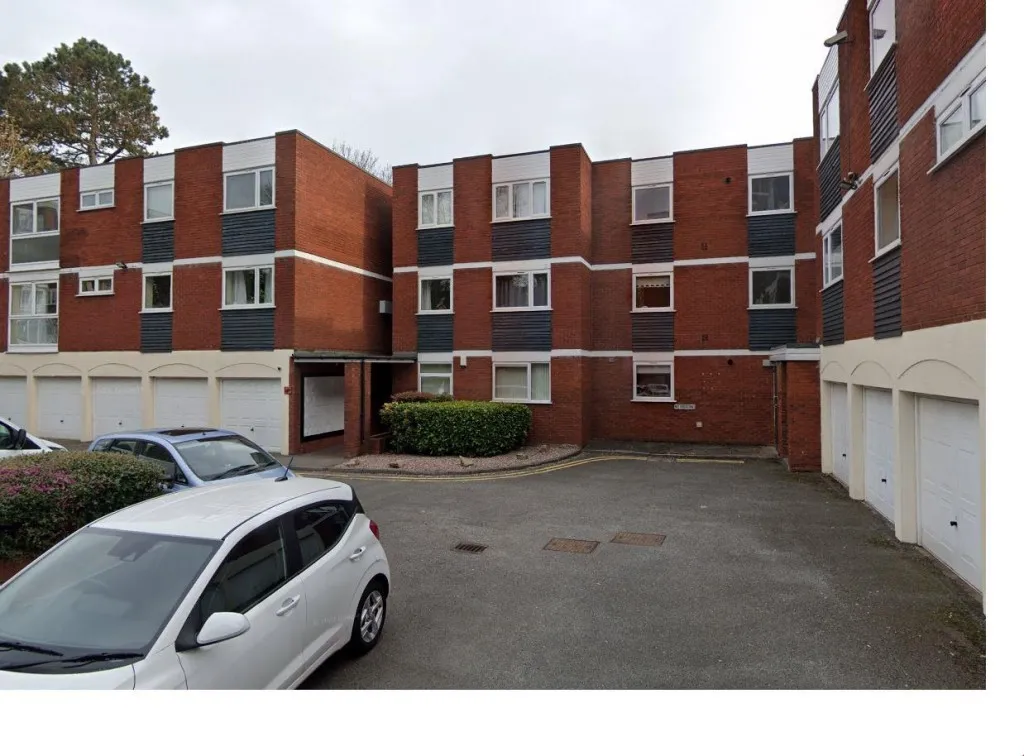 2 bed flat for sale, Hagley Road, Birmingham, B16