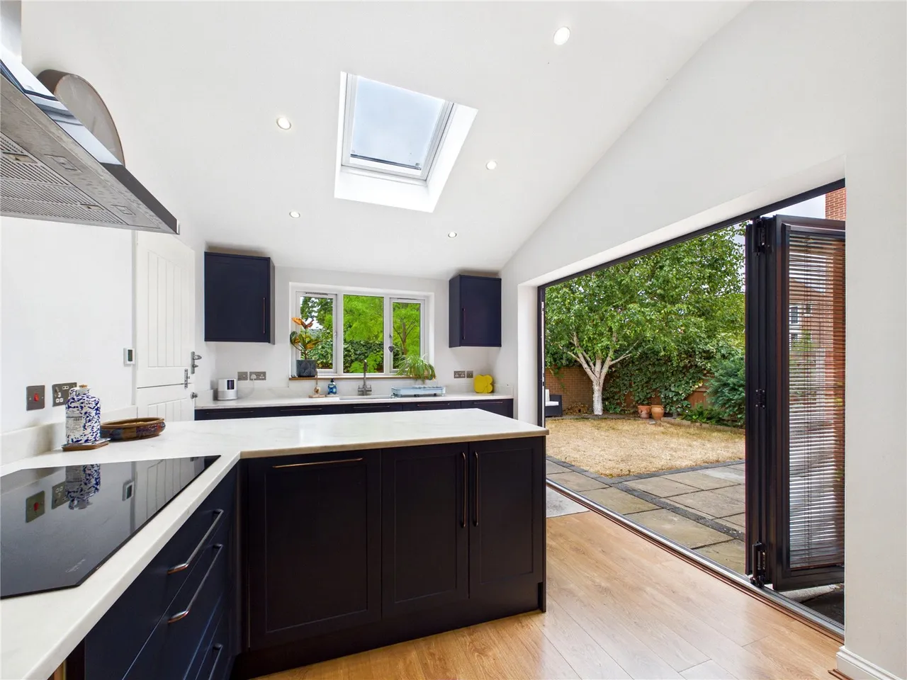 Halcyon Close, Witham, CM8, photo 3