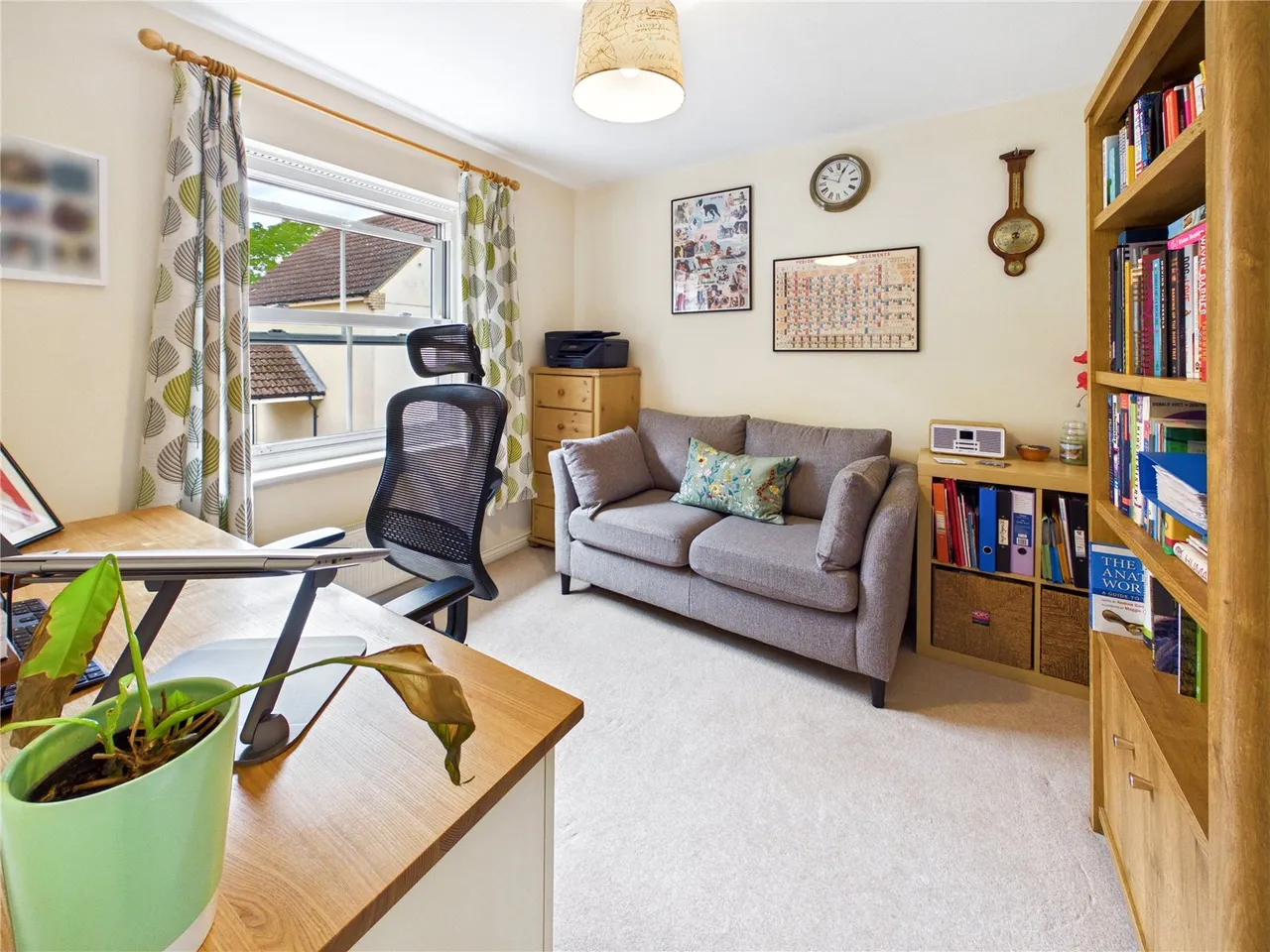 Halcyon Close, Witham, CM8, photo 15