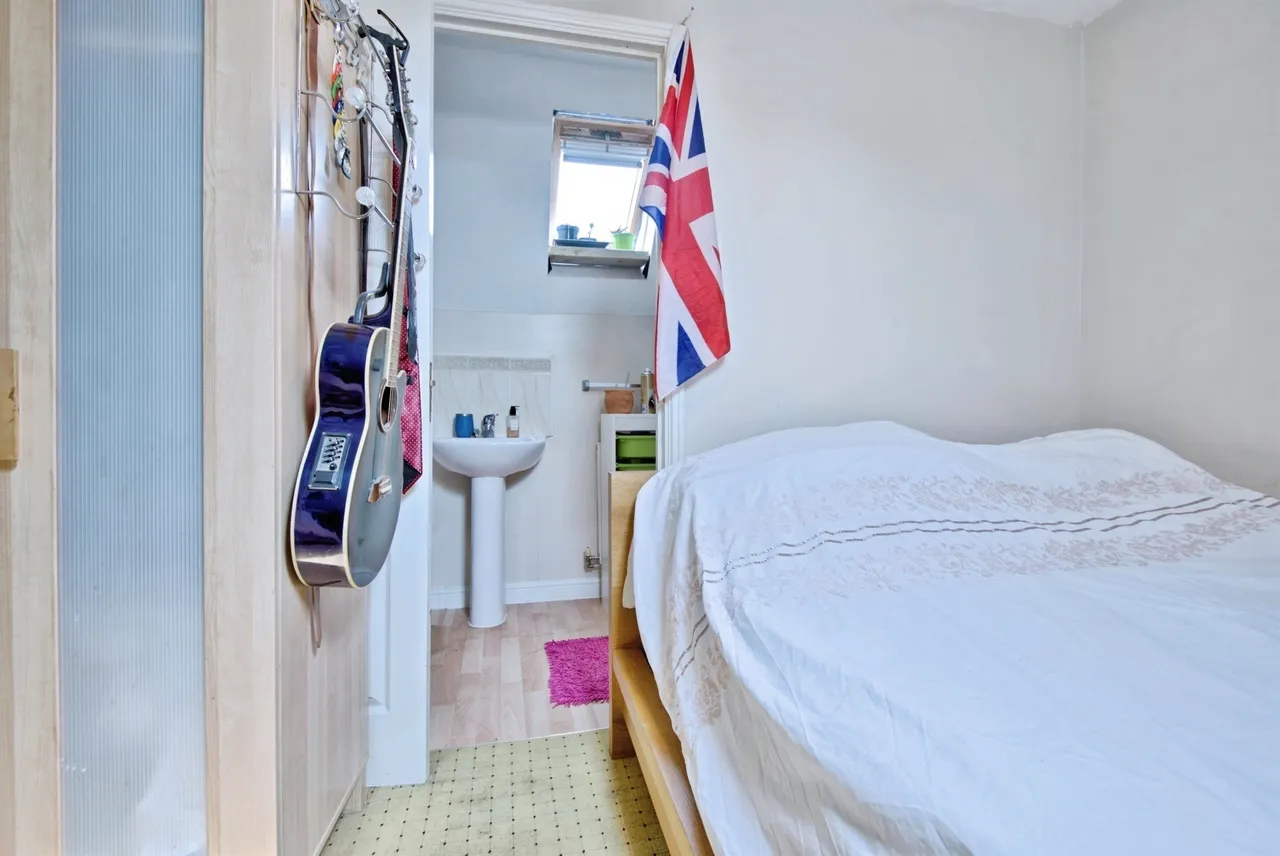 Colet Crescent, Colchester, photo 8