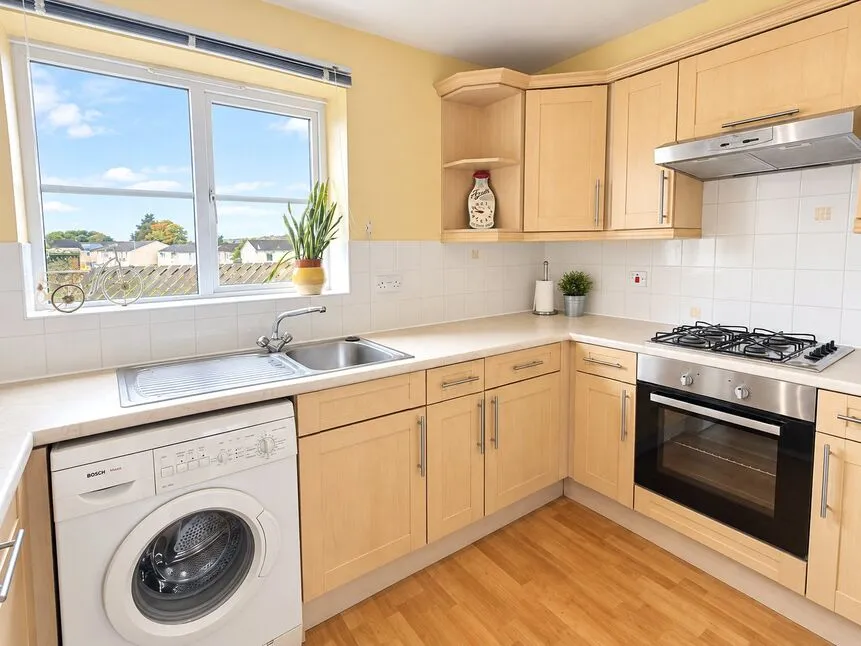Inverewe Place, Dunfermline, KY11, photo 4