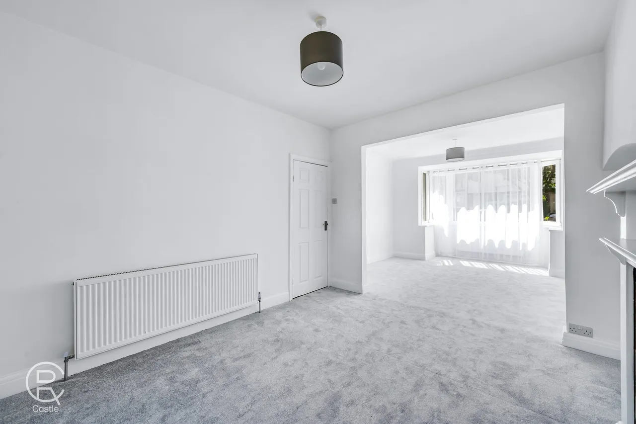 Brookbank Avenue, London, W7 3DW, photo 4