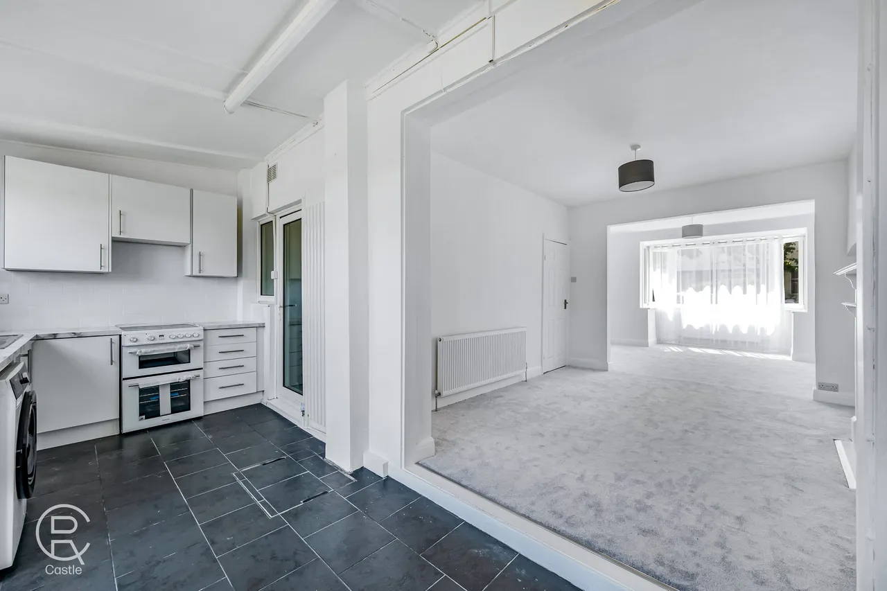 Brookbank Avenue, London, W7 3DW, photo 6