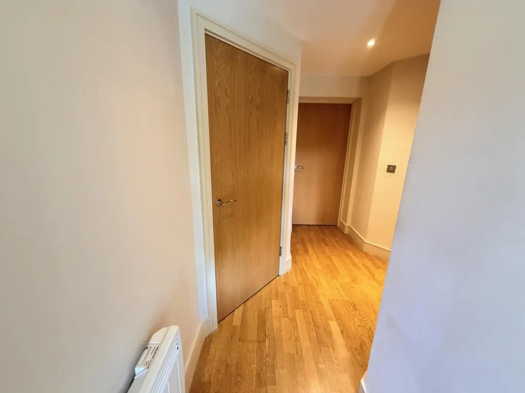 Hayes Road, CF64, photo 8