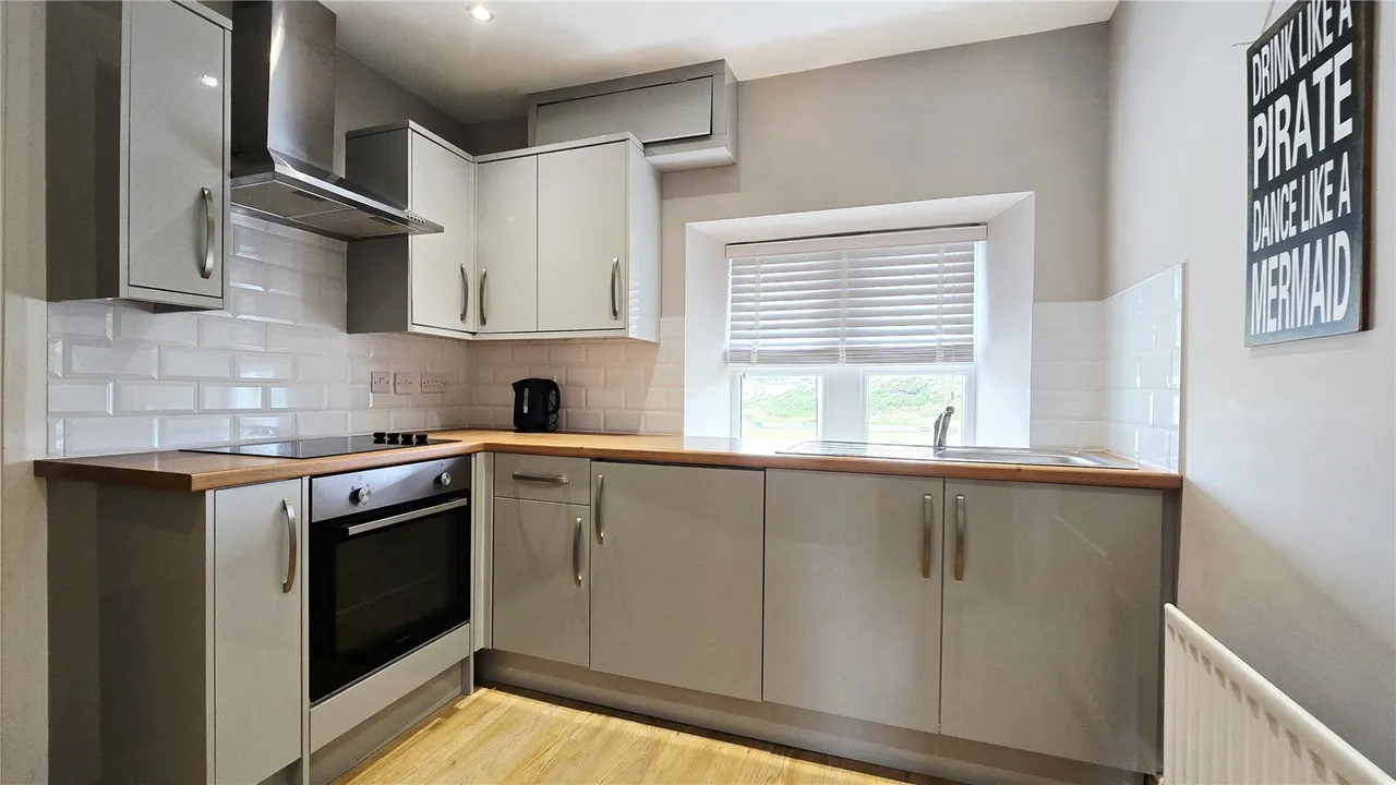 Lon Isallt, Trearddur Bay, LL65, photo 3