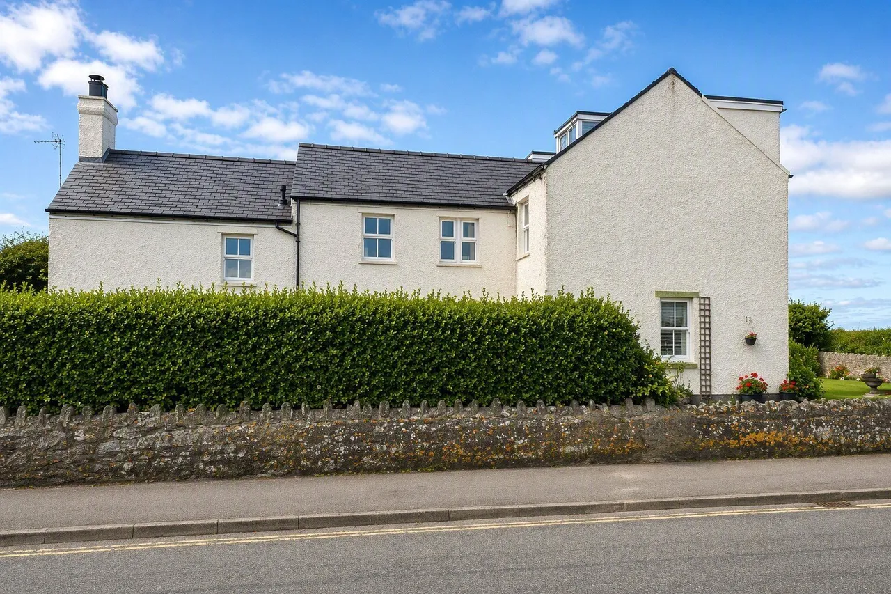 2 bed flat for sale, Lon Isallt, Trearddur Bay, LL65