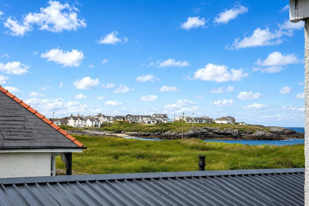 Lon Isallt, Trearddur Bay, LL65, photo 2