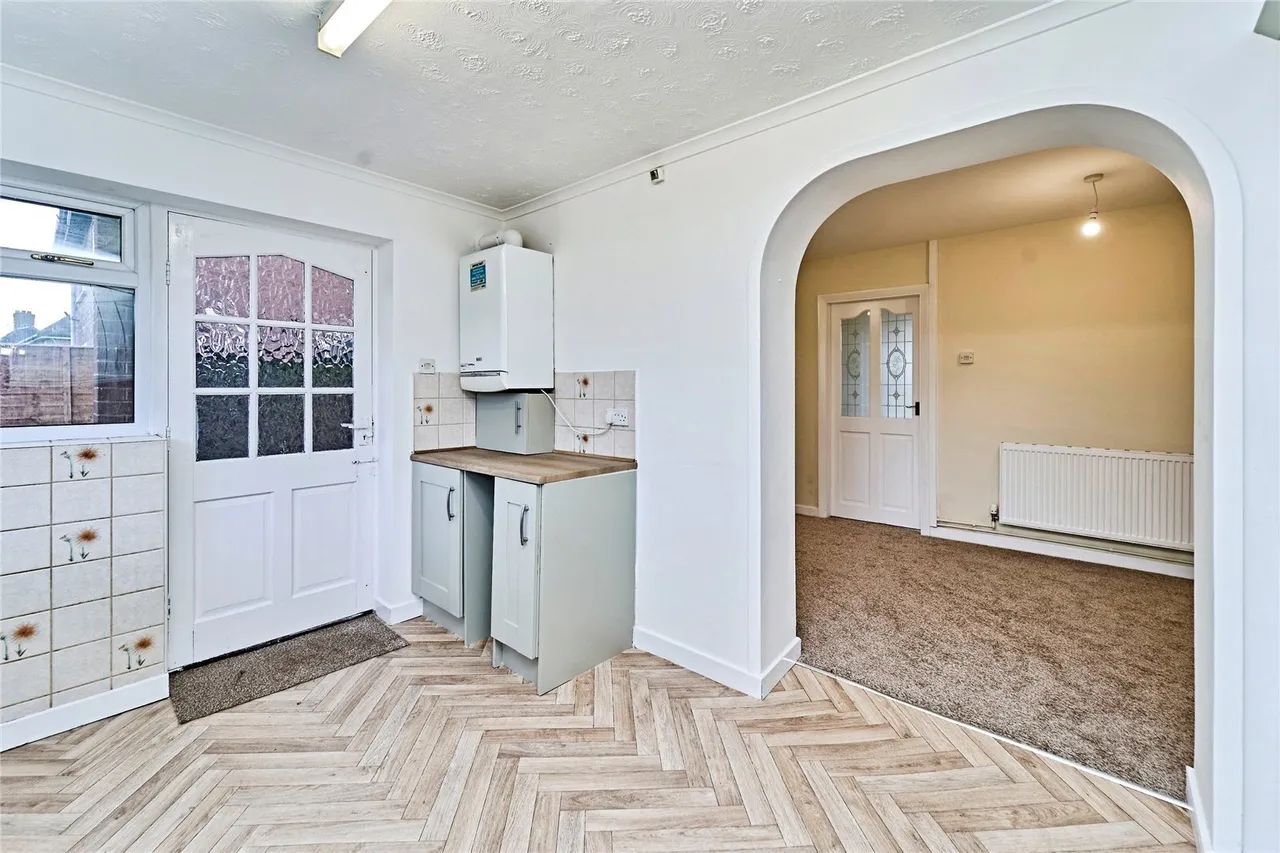 Goscote Lane, Walsall, West Midlands, WS3, photo 8