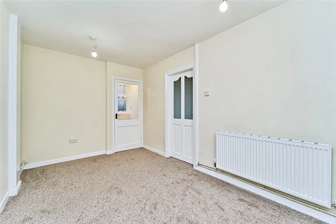 Goscote Lane, Walsall, West Midlands, WS3, photo 7