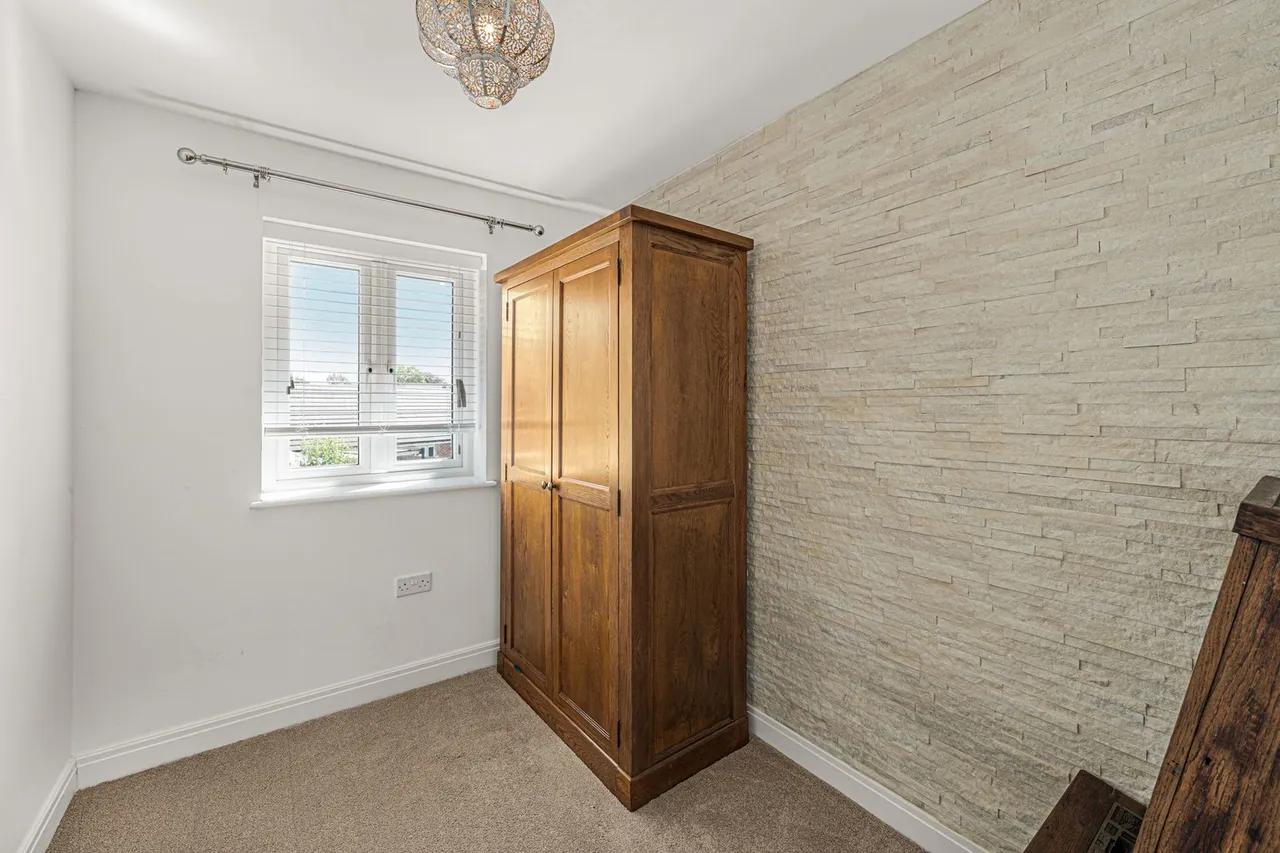 Oakfield Grange, Cwmbran, photo 11