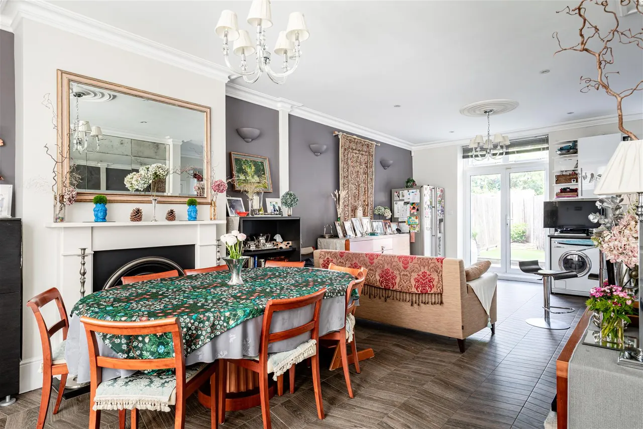 Dorville Crescent, London, W6, photo 2
