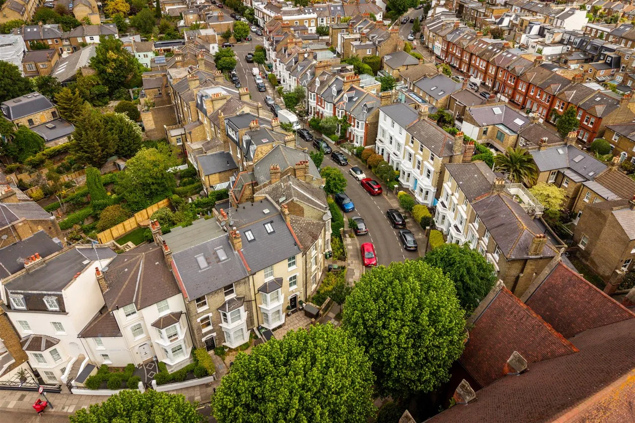 Dorville Crescent, London, W6, photo 15