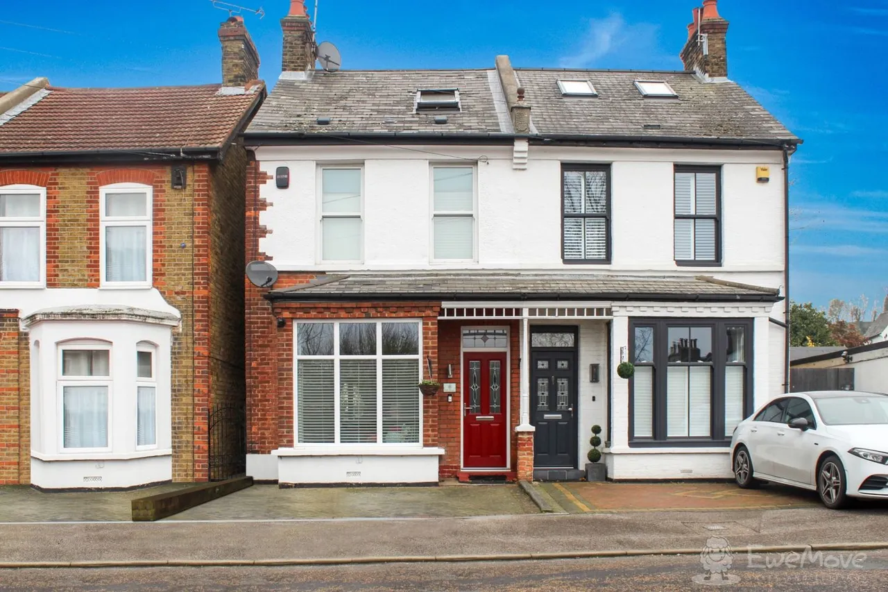 3 bed house for sale, Park Road, Gravesend, DA11