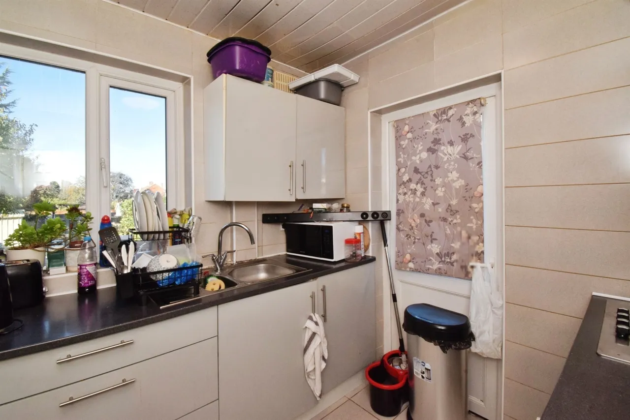 Stuart Road, Glen Parva, LE2, photo 16