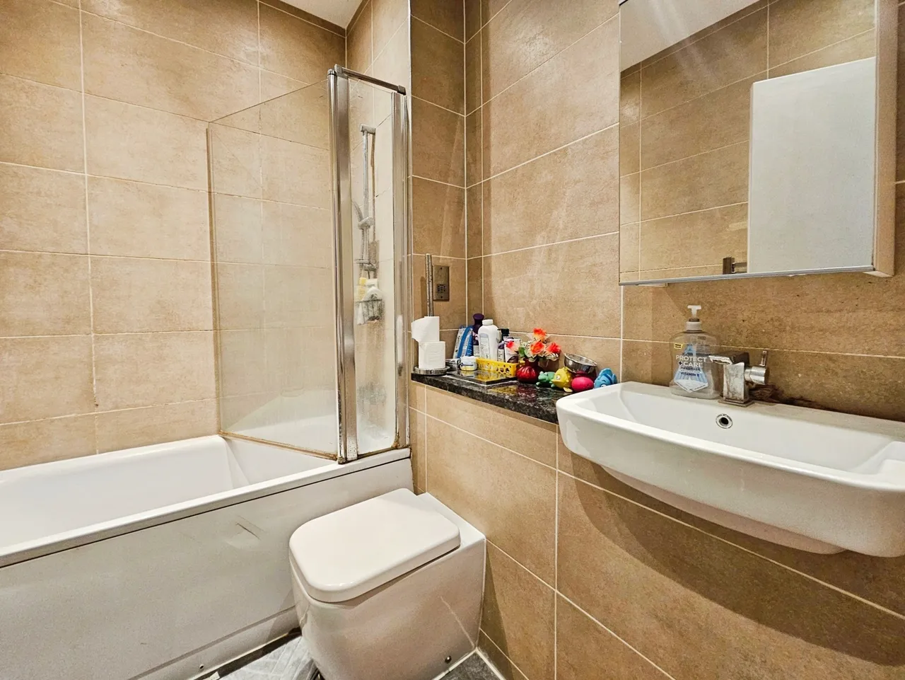 Clayton Road, Hayes, UB3, photo 3