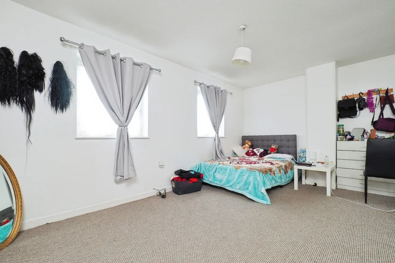 Wilkins Gardens, Clifton, Nottingham, NG11, photo 10