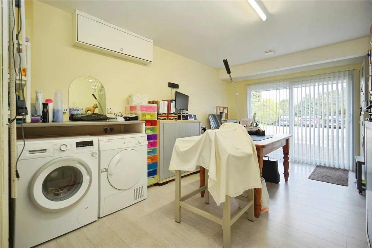 Elm Meadow, Feock, TR3, photo 12