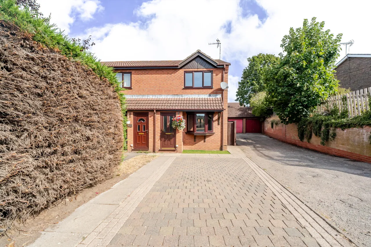 2 bed house for sale, North Kelsey Road, Market Rasen, LN7