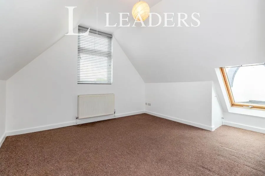 North Street, Leatherhead, KT22, photo 10