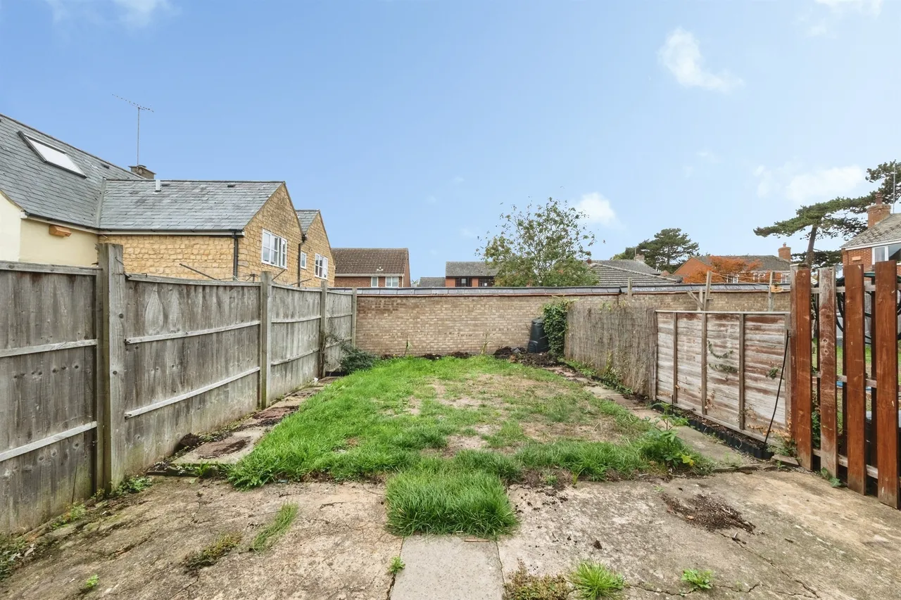 Priory Street, Newport Pagnell, MK16, photo 2
