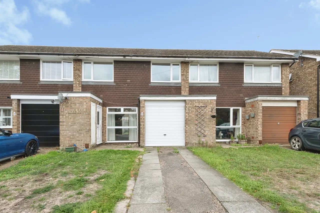 3 bed house for sale, Priory Street, Newport Pagnell, MK16