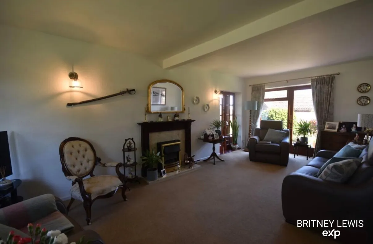 Knowles Hill, Rolleston-on-Dove, photo 6