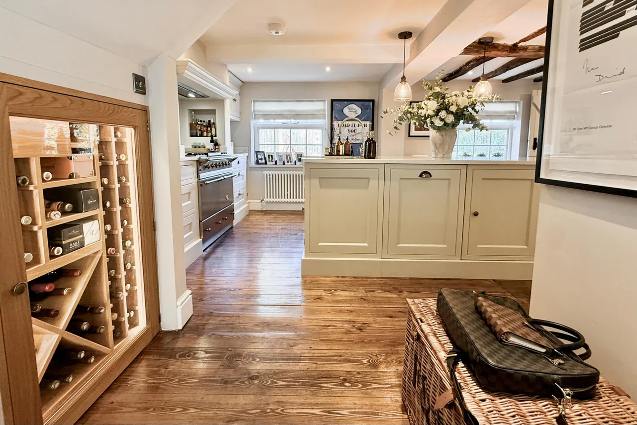 Gorley Road, BH24, photo 9