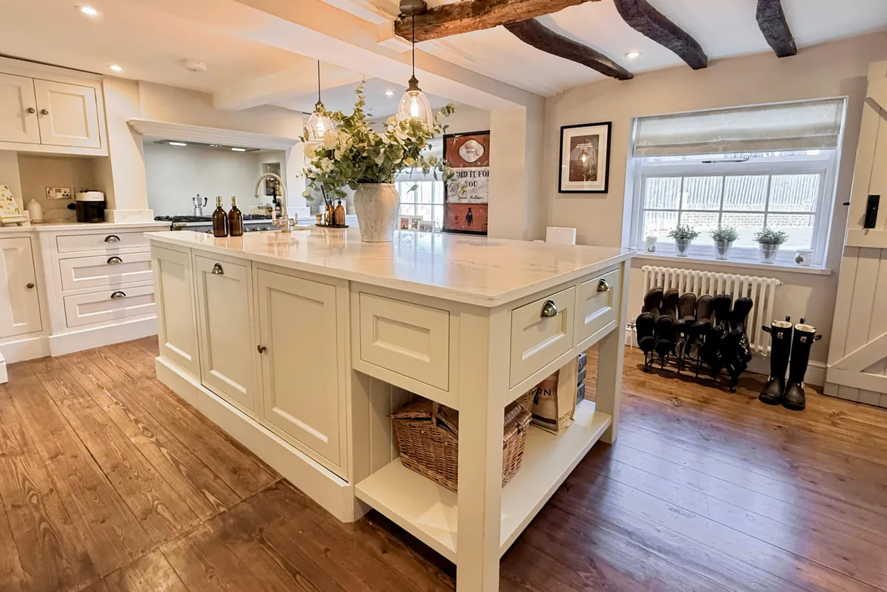Gorley Road, BH24, photo 4