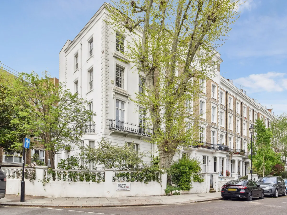 3 bed flat for sale, Durham Terrace, London, W2